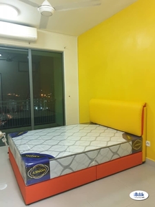 Medium Room C/W Bed For Rent at Dalamanda Condo (Near Maluri LRT/MRT Station) (Walking Distance to Sunway Velocity & AEON Maluri)
