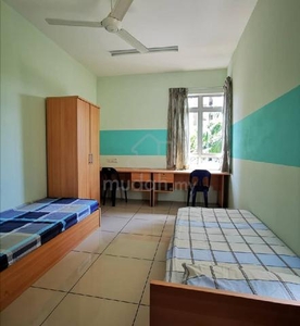 MMU Ixora apartment single bedroom with aircond