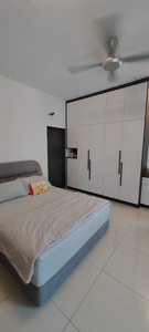[READY TO MOVE IN] CONDO for RENT THE HENGE KEPONG