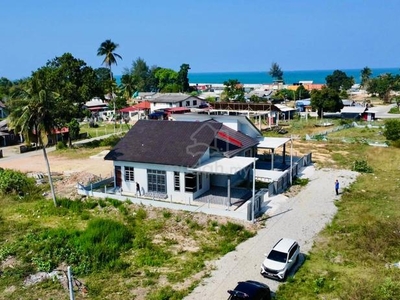 Rumah berkembar berdekatan Pantai Tok Jembal