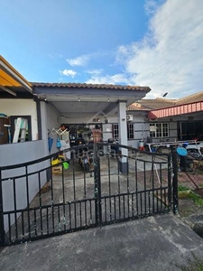 Rumah Teres Pulau Gadong, Melaka