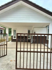 Single Bunglow House Untuk diJual diBandar Tasik Senangin LenggengN9
