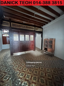 2 Storey Pre-War House Located in Lebuh Clarke, Georgetown