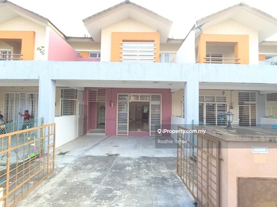 Double Storey Terrace, Sri Pristana Sungai Buloh, For Sale