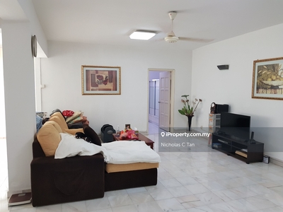 Neat Condo in Pantai Hillpark 1 for sale