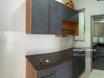 Platinum Teratai partial furnished with kitchen cabinet and aircond !!