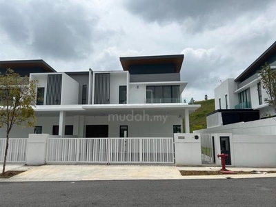 2-Storey Semi-D Intermediate on the hill, Ervina Ara Sendayan,Negeri 9