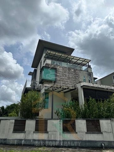 4 Storey Detached House with lift FOR SALE at Taman Seng Goon