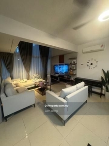 Armanee Terrace 2 Renovated Fully Furnished unit for Sale