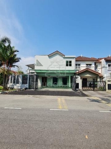 Corner Putra height Subang Jaya corner house NEWLY RENOVATED