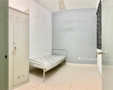 [DEPOSIT RM100] Male Sharing Room at Mentari Court, Bandar Sunway