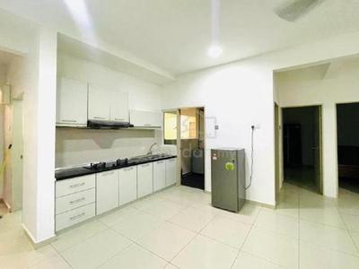 3R 2B 2P AirCon Kitchen Cabinet Fully Furnished, Vista Hijauan, Kajang