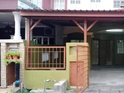For Sale: Double Storey Terrace Jalan Kebun Nenas, Bandar Putera, Klang