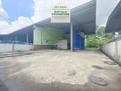 Industrial Warehouse For Rent