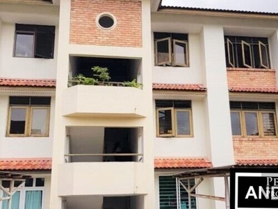 Lavinia Apartment Renovated Taman Sri Nibong Freehold For Sale