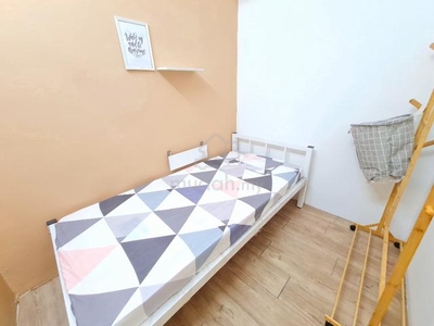 [Muji Style Lady Room☆|Fully Furnished|Single 1 Pax] Shah Alam