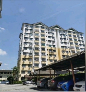 PJS 1 Apartment for rent, near bus stop, Ktm Stations, various restaurants,