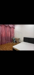 Room in Piasau, Nerium Miri, comfy quiet room near shopping malls