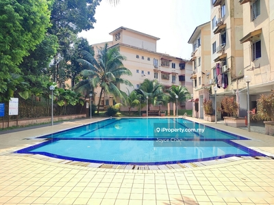 Saujana Apartment in Damansara Damai