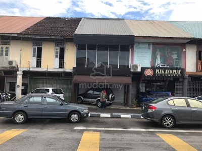 Sekama Kuching 2.5 storey Shoplot for sale (Facing main road)