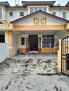 Taman Bukit Indah Jalan 20 G&G @ Iskandar Puteri Double Storey Terrace House FOR RENT :