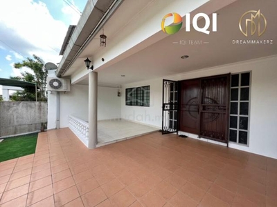 Well Maintained Double Storey Semi Detached @ Stapok Selatan