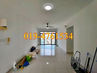 Corner Unit : MONT RESIDENCE Condominium in Tanjung Tokong ( For Rent )