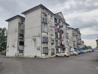 Desa Mutiara Apartment, Sungai Jelok, Kajang GROUND FLOOR unit!