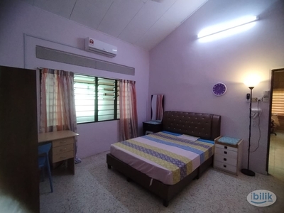 Female Single Room Near HSNI Batu Pahat For Rent