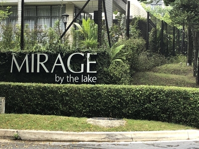 Freehold Apartment 2 Rooms Mirage By The Lake Condominium, Cyberjaya For Sale
