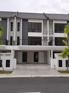 Freehold Double Storey House Townhouse Monet Garden Bandar Sunsuria City Sepang For Sale