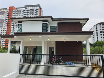 New Double Storey Bungalow LRT Taman Puchong Prima, Puchong For Sale