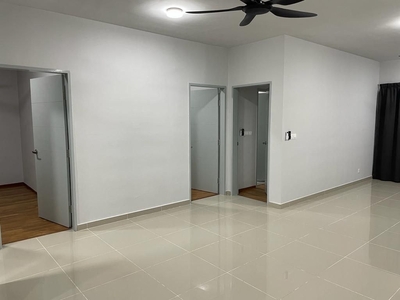 Partially Furnished New 3 bedroom condominium @ Melaka Tengah FOR RENT