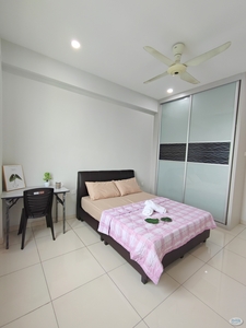 PREMIUM MIDDLE ROOM! BUTTERWORTH CO-LIVING CONCEPT. ONLY MINUTES AWAY FROM EVERYTHING