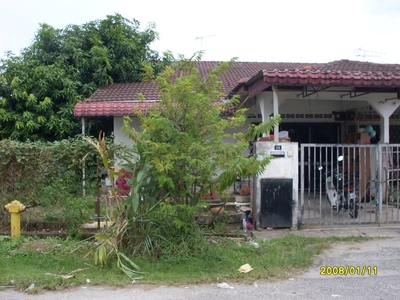 Klang ,single storey corner