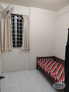 Penang Greenlane , Jay Series Condominium--Middle Room and Single Room