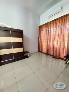 Room for Rent @ Subang Bestari Nearby Help Campus