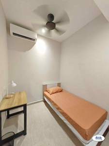 Single Room with private bathroom at Setapak, Kuala Lumpur