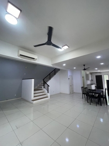 2 storey Arahsia Residence Bandar Rimbayu kota Kemuning Superlink house for RENT