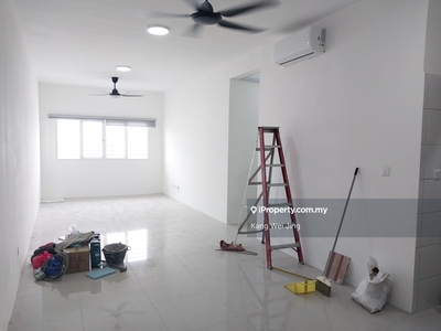 3 Rooms, Unfurnished with Aircon