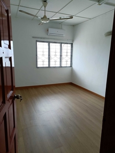 5 room Landed for rent in Petaling Jaya, Selangor, Malaysia. Book a 360 virtual tour today! | SPEEDHOME