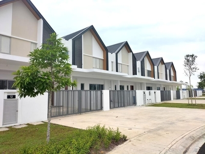 Brand New 2 Storey Terrace Premium @ Gamuda Cove For Rent Partial