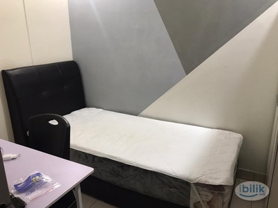 ✅ ✅Budget Single Room with Fan | 10 mins walk to MRT Surian | Mix Gender Unit | Palm Spring Condo