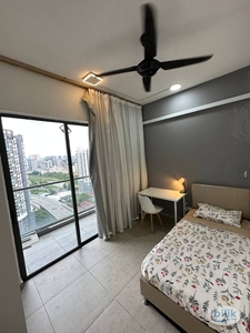 Comfortable Middle Balcony Room with Fully Furnished & A/C for RENT @ The Petalz, Old Klang Road
