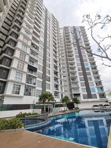 D'Putra Suites Apartment 3 Bedrooms 3 Bathrooms for Sale