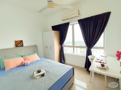 Female Unit Casa Residenza @Kota Damansara Fully Furnished Middle Room With Aircond, 5min to MRT Kota Damansara, Beside Segi Uni, Thompson Hospital