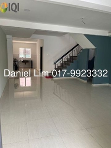 Freehold 2 Storey House Puchong Utama 9 (Newly Renovated) For Sale