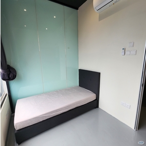 [Hulo Boutique][Zero Deposit Available][Move In Immediately] Master Room at Pudu, KL City Centre near to Bukit Bintang / Berjaya Times Square