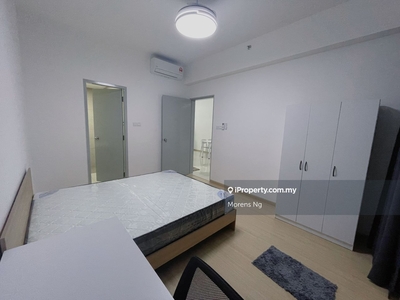 Link bridge with mrt, 2bedrooms, fully furnished, viewing anytime.