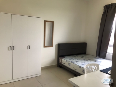 master room fully furnished included parking residensi suasana damansara damai